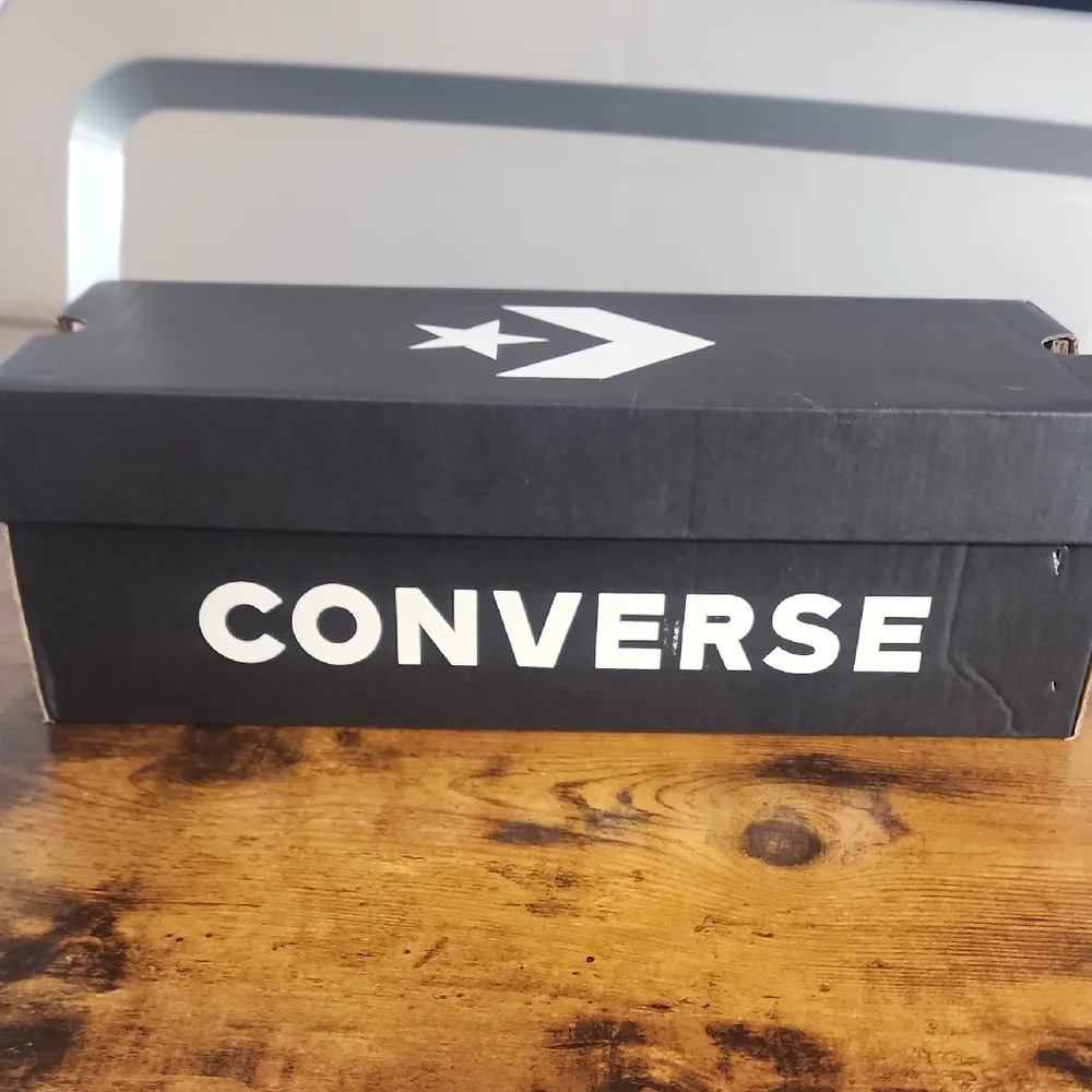 Converse All Star Black And White unisex M-8.5 W-10.5 Firm Price Is 66 I'm Losin - Picture 8 of 10